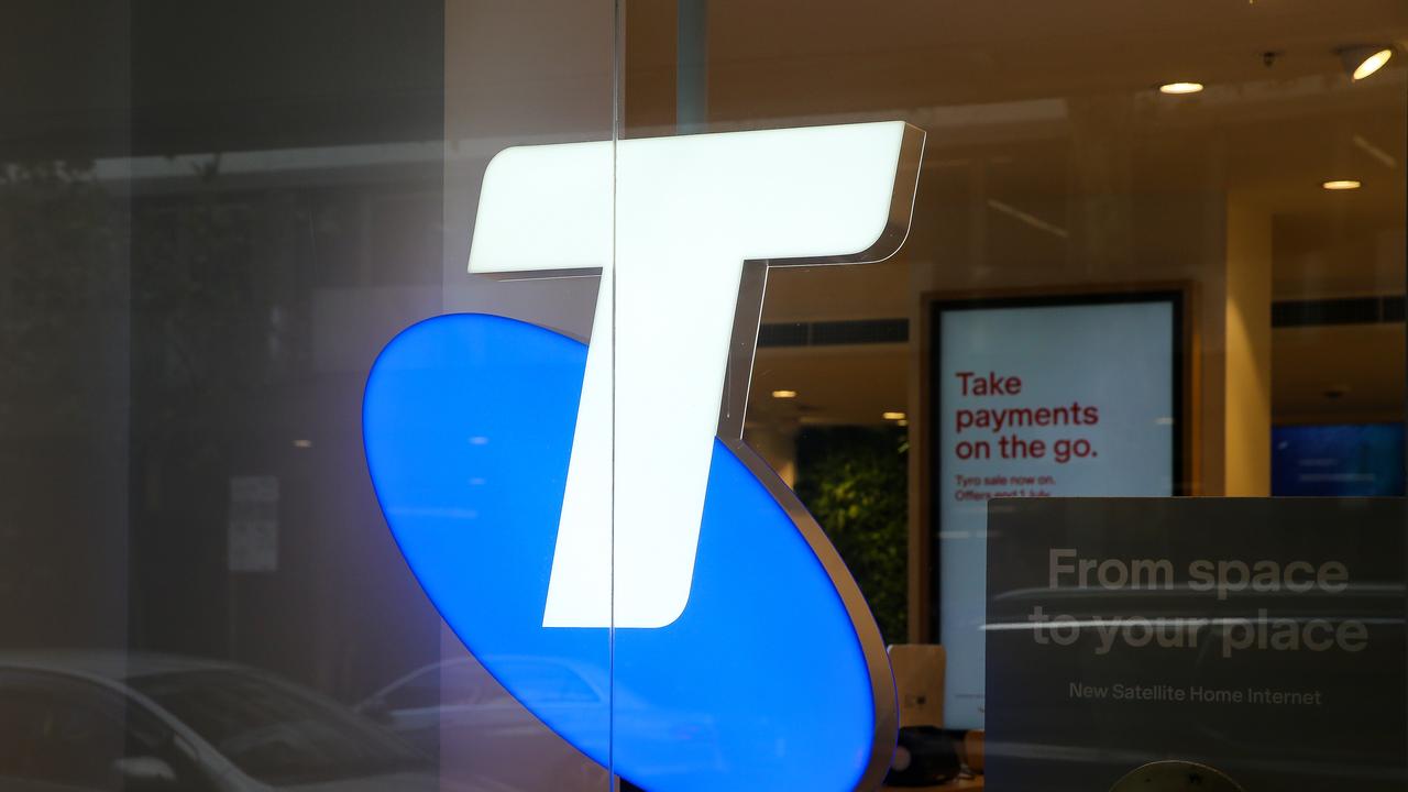 Telstra will extend its hardship payment. Picture: NewsWire / Gaye Gerard