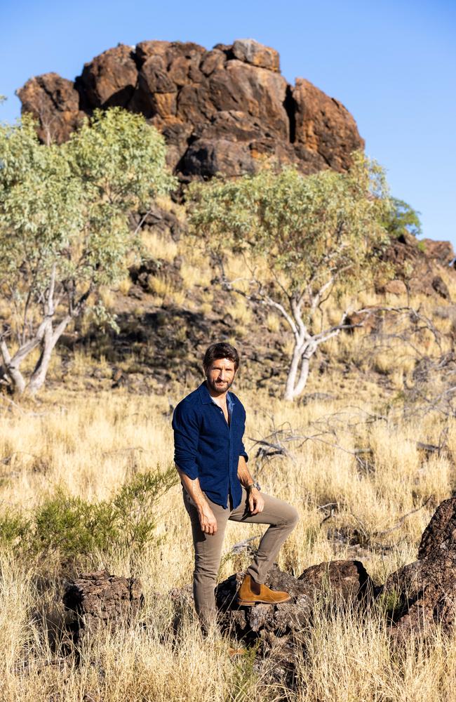 Host Jonathan LaPaglia on the set of Australian Survivor in Outback Queensland. Picture: Channel 10/ Nigel Wright