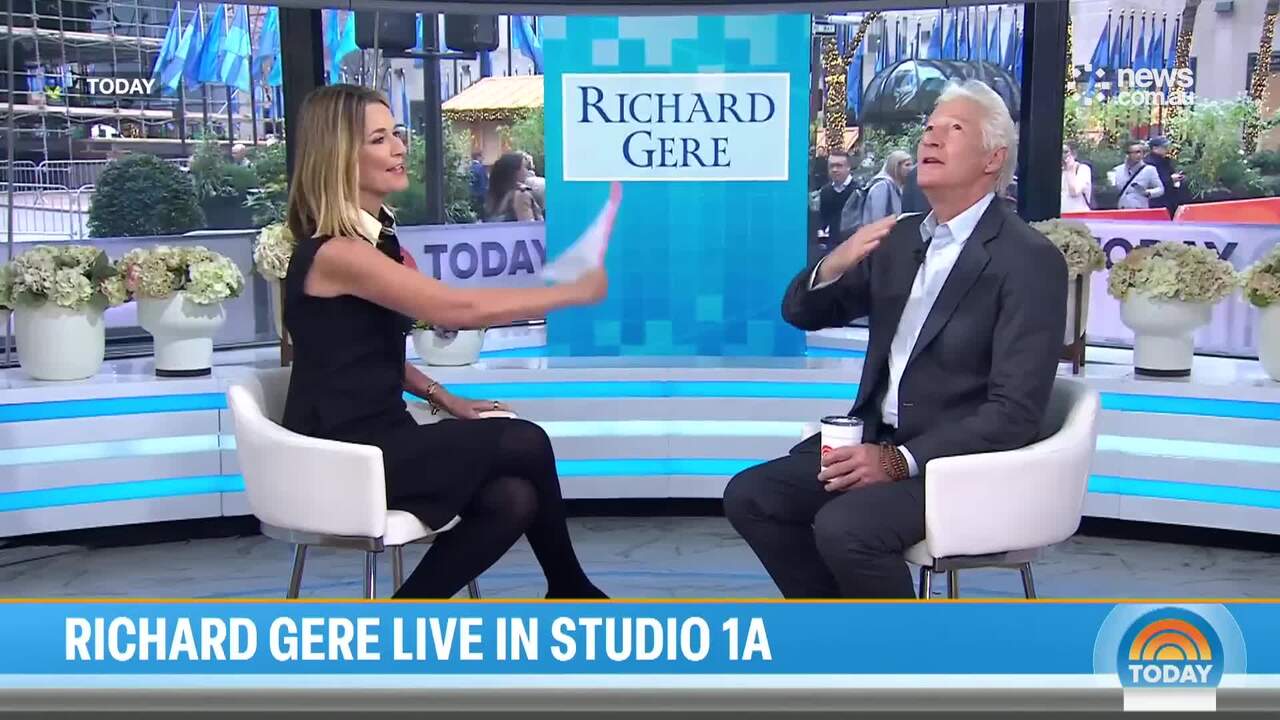 Richard Gere scolded for 'obscene gesture' live on-air