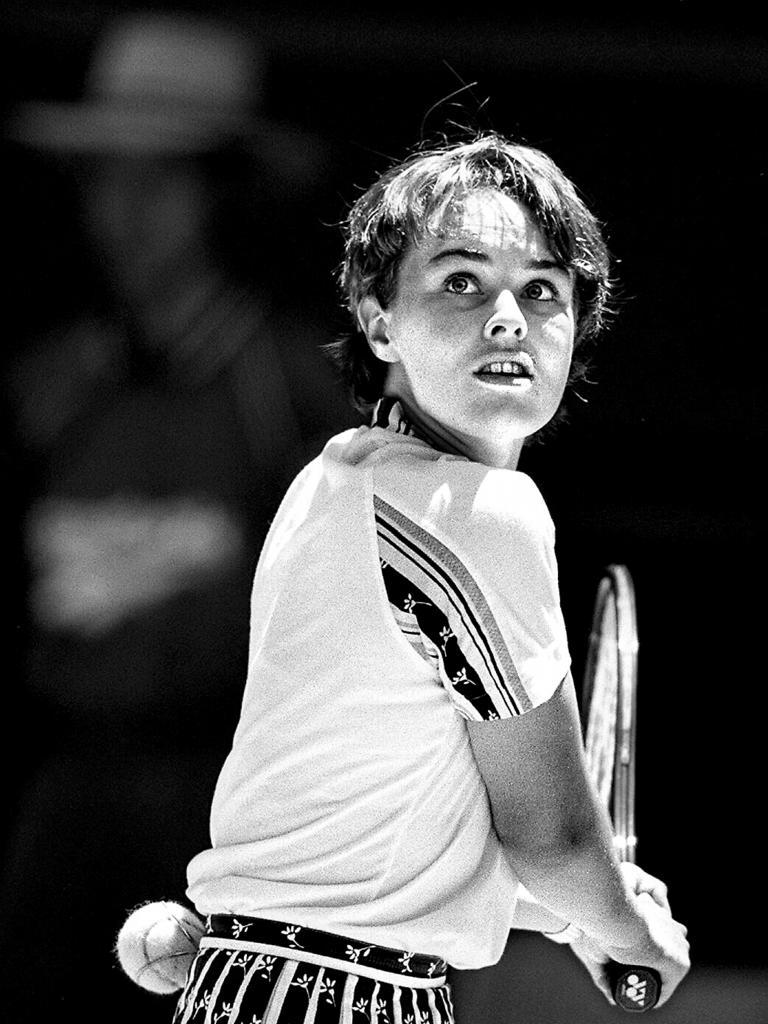 Martina Hingis during her semi final match against Fernandez at 1997 Australian Open at Melbourne Park.