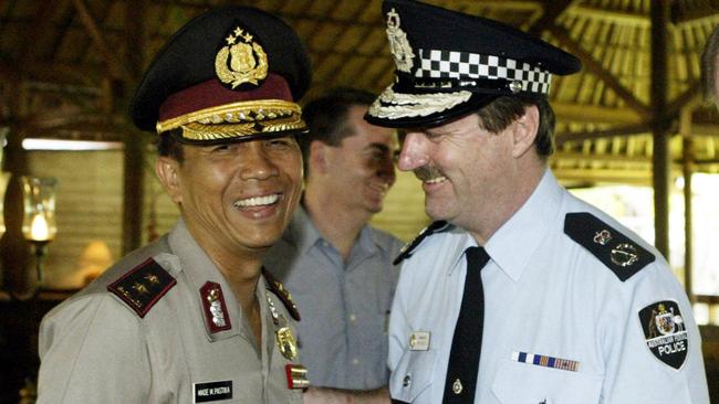 Bali police chief General Made Mangku Pastika with Australian Federal Police Commissioner Mick Keelty in 2003.