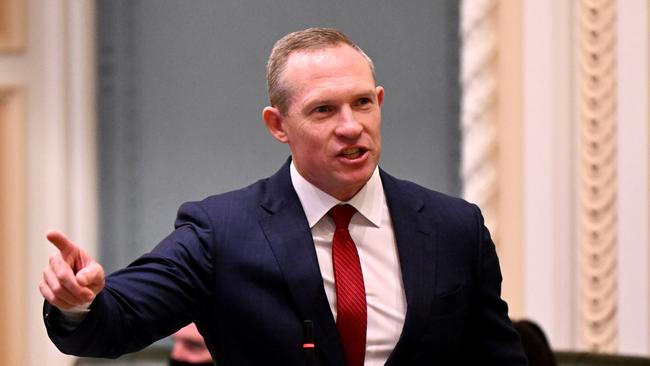 BRISBANE, AUSTRALIA – NewsWire Photos – JUNE 21, 2022. Queensland Energy Minister Mick de Brenni speaks during Question Time at Parliament House in Brisbane. Picture: NCA NewsWire / Dan Peled