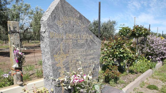 A memorial at the intersection of Flour Mill and Main South roads, in memory of a Maria Ciccone killed at the intersection in 1988. Picture: Stephen Laffer