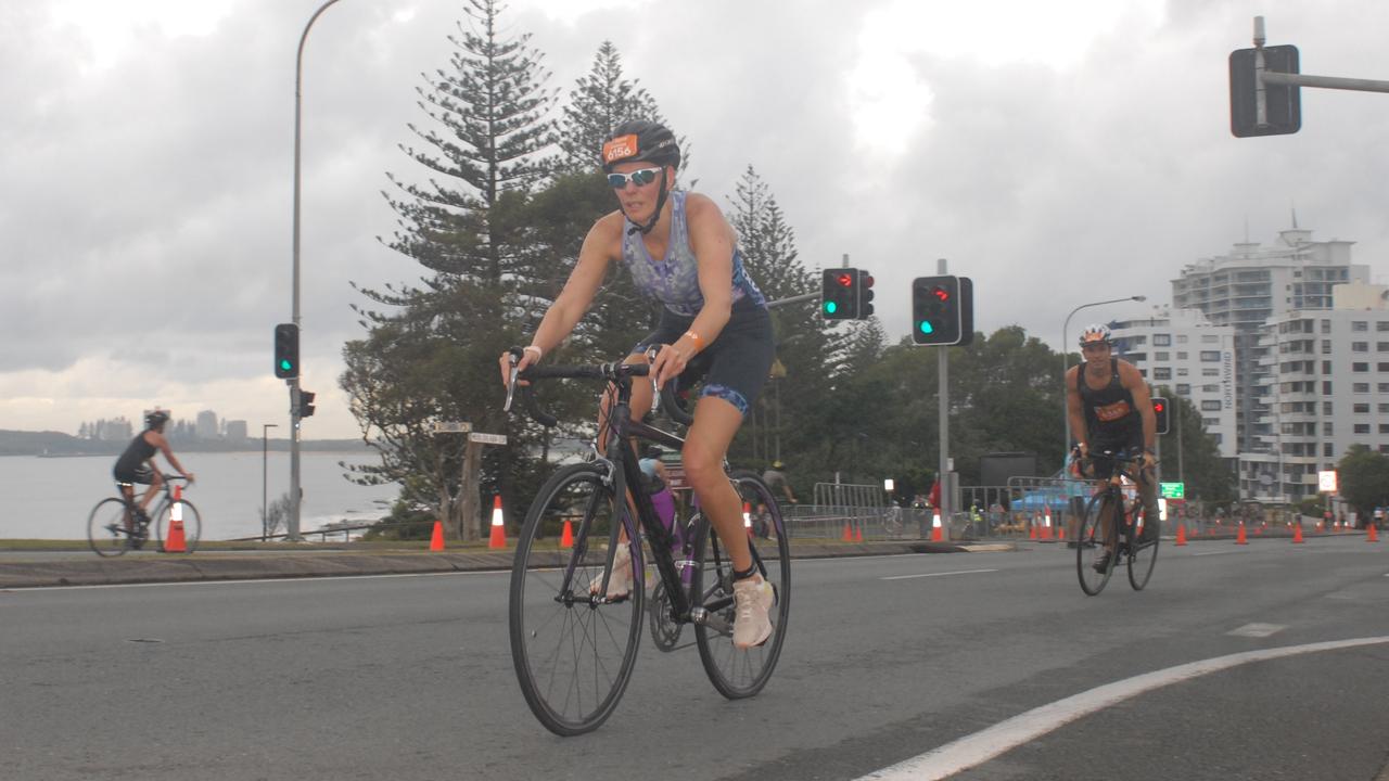 Action from the sprint event at the 2023 Mooloolaba Triathlon.