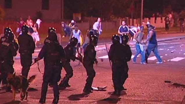 Riot demonstrations in Macquarie Fields in 2005. PICTURE: Channel 10