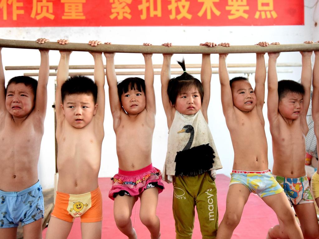 nude kids gymnastics 