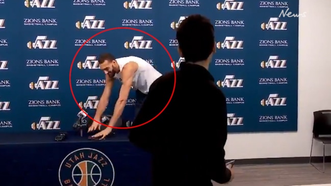 Rudy Gobert jokingly touches microphones after press conference