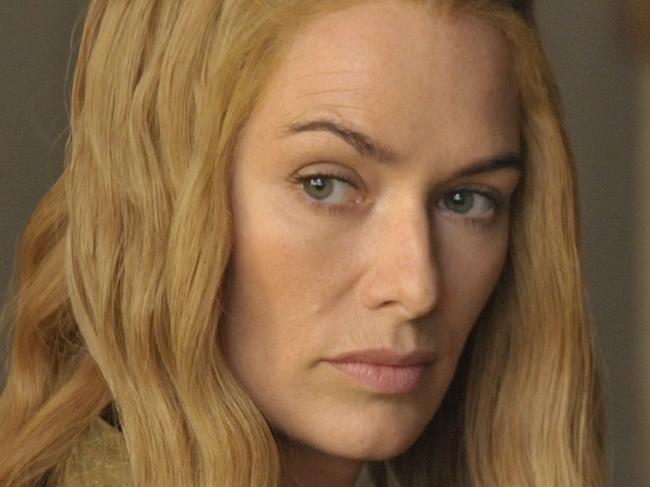 Lena Headey as Cersei Lannister/Baratheon in Game of Thrones 4 on showcase ep 1.