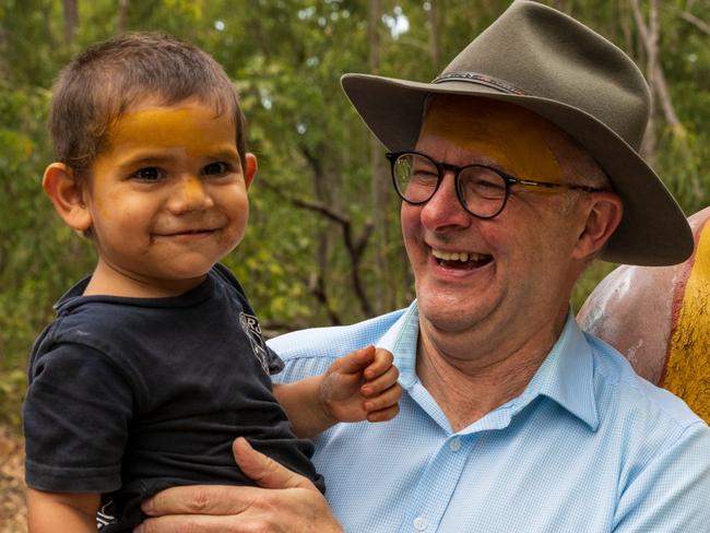 *2022 Pictures of the Year Australia* - EAST ARNHEM, AUSTRALIA - JULY 29: Prime Minister of Australia Anthony Albanese with Yolngu People during the Garma Festival 2022 at Gulkula on July 29, 2022 in East Arnhem, Australia. The annual Garma festival is held at Gulkula, a significant ceremonial site for the Yolngu people of northeast Arnhem Land about 40km from Nhulunbuy on the Gove peninsula in East Arnhem. The festival is a celebration of Yolngu culture aimed at sharing culture and knowledge which also brings politicians and Indigenous leaders together to discuss issues facing Australia's Aboriginal and Torres Strait Islander people. This year is the first time the festival has been held since 2019 following a two-year absence due to the COVID-19 pandemic. (Photo by Tamati Smith/Getty Images)