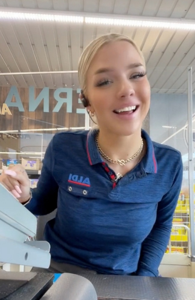 Aldi Checkout Worker Dubbed The ‘hottest Supermarket Worker Ever The
