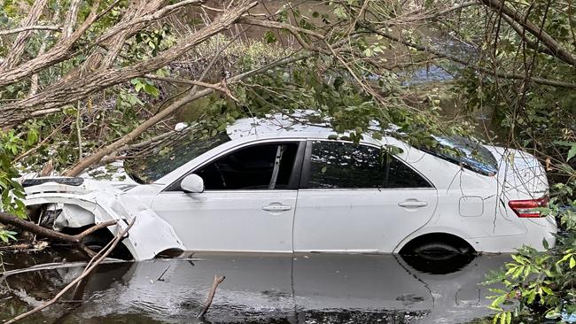 Police investigate as car found half submerged in Amamoor Creek