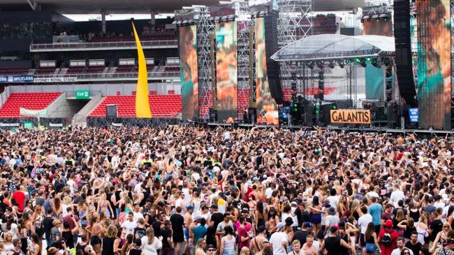 Steresonic festival death: Police despair as Sylvia Choi, 25, dies ...