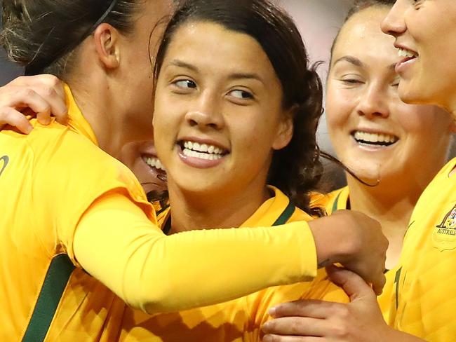 NEWCASTLE, AUSTRALIA - SEPTEMBER 19:  Sam Kerr of the Matildas celebrates a goal with team mates during the Women's International match between the Australian Matildas and Brazil at McDonald Jones Stadium on September 19, 2017 in Newcastle, Australia.  (Photo by Tony Feder/Getty Images)