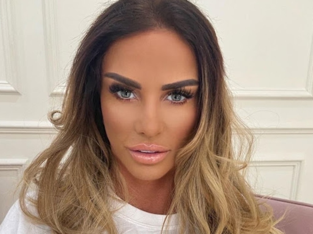 Katie Price has been rushed to hospital with a facial injury. Picture: Instagram