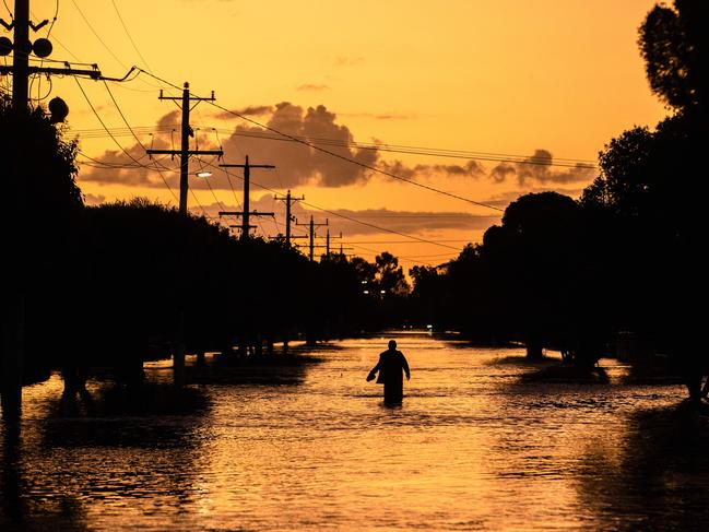 Friday 14th. Rochester township floods from the Campaspe River as it rises through the streets. Picture: Jason Edwards