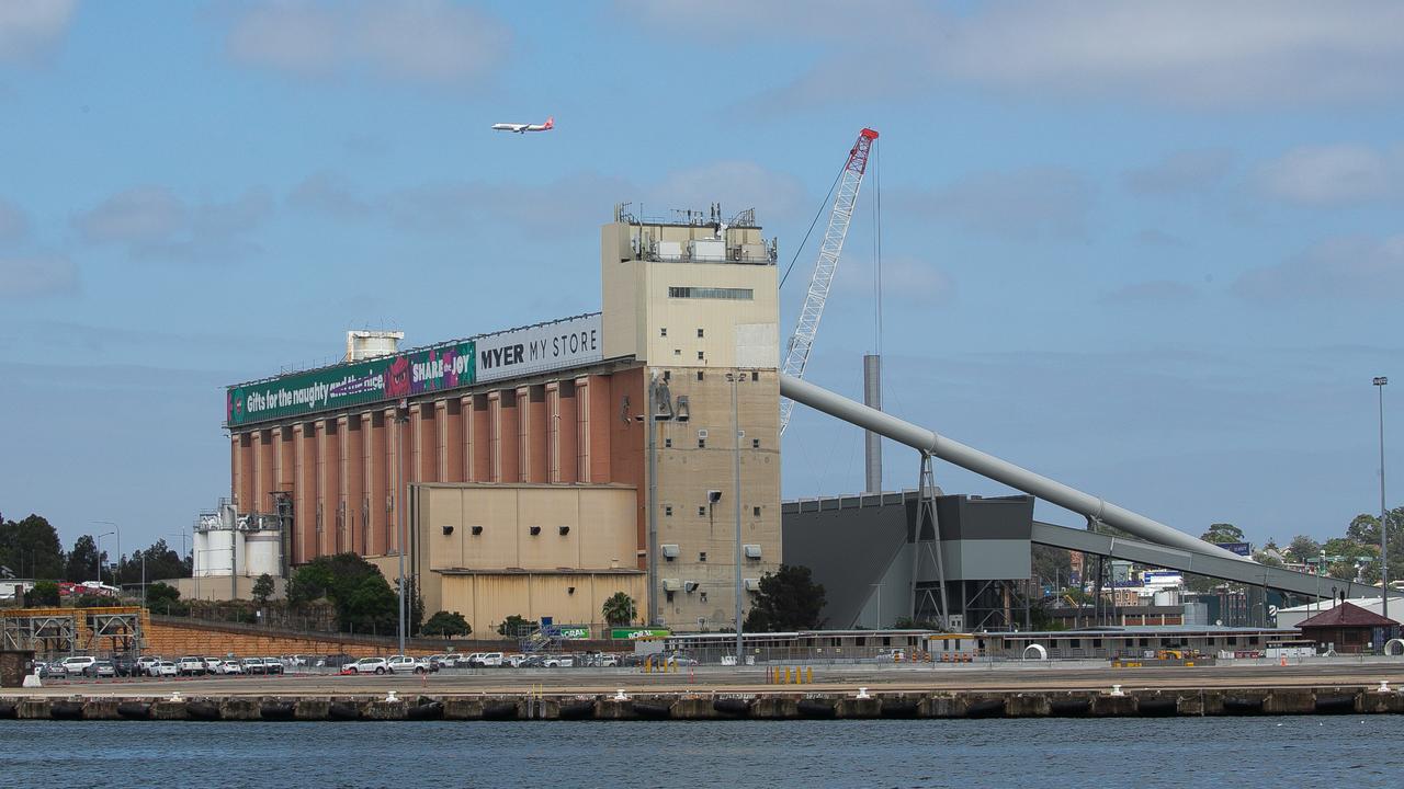 ‘Millionaire’s enclave’: Minns in a storm over port housing plan