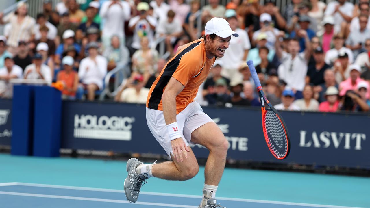 Andy Murray screams in pain after hurting his left ankle against Tomas Machac. (Photo by Al Bello/Getty Images)