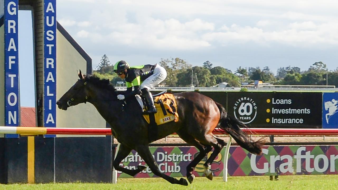 Unbeaten filly Break Free wins at Grafton for trainer Matt Hoysted. Picture: Grant Peters, Trackside Photography.