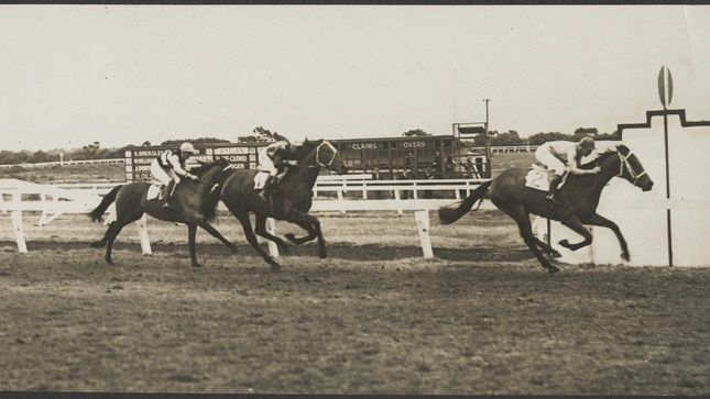 The finishing post at Mentone Racecourse. Picture: State Library of Victoria