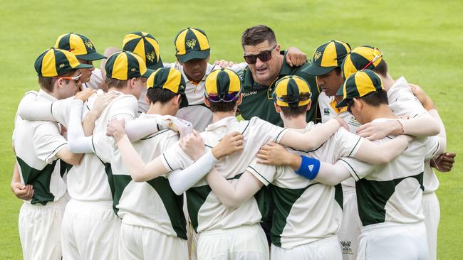 Villanova prepare to take the filed in the AIC First XI cricket match between Villanova College and Marist College Ashgrove. (AAP Image/Richard Walker)