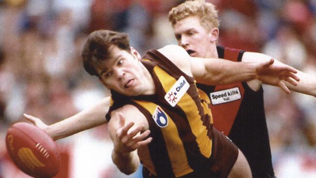 Jason Dunstall is one of the game’s all-time goalkickng greats and could be in line to join the likes of Tony Lockett and Gordon Coventry as a Hall of Fame Legend.