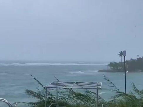 Hurricane Beryl Brings Heavy Rain and Wind to Northern Jamaican Coast