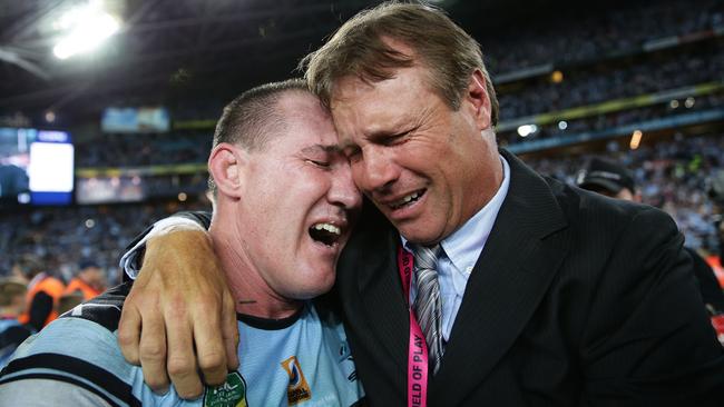 Paul Gallen and Andrew Ettingshausen embrace after the NRL grand final. Picture: Brett Costello