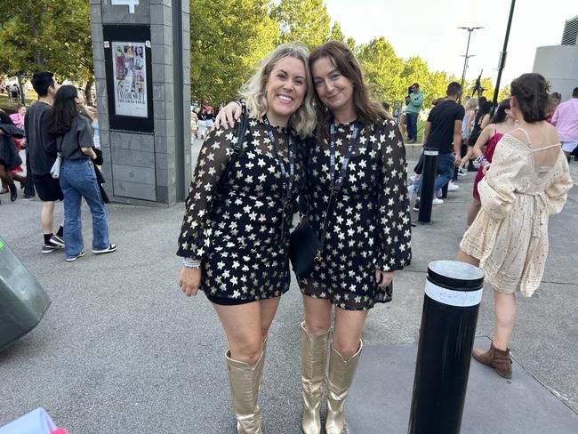 Ellen Summers and Amanda Duckworth
