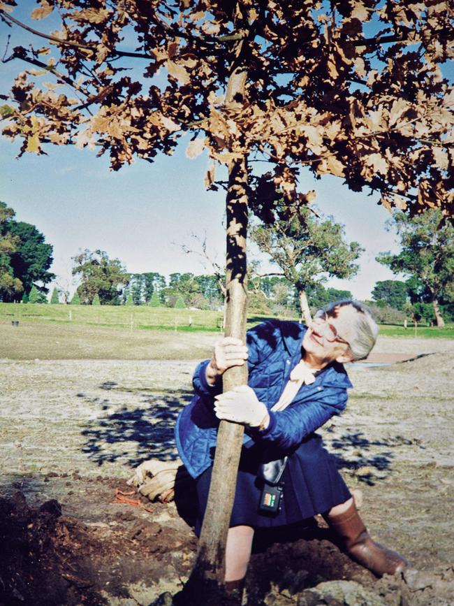 Dame Elisabeth loved spending time in the garden up until 103. Picture: Cruden Farm: Garden Diaries, by Michael Morrison and Lisa Clausen