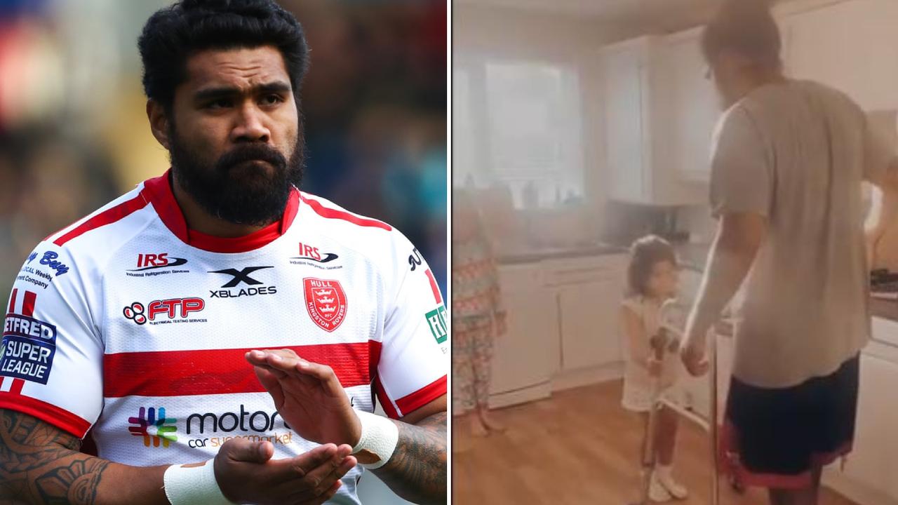 Mose Masoe shows progress in recovering from spinal injury