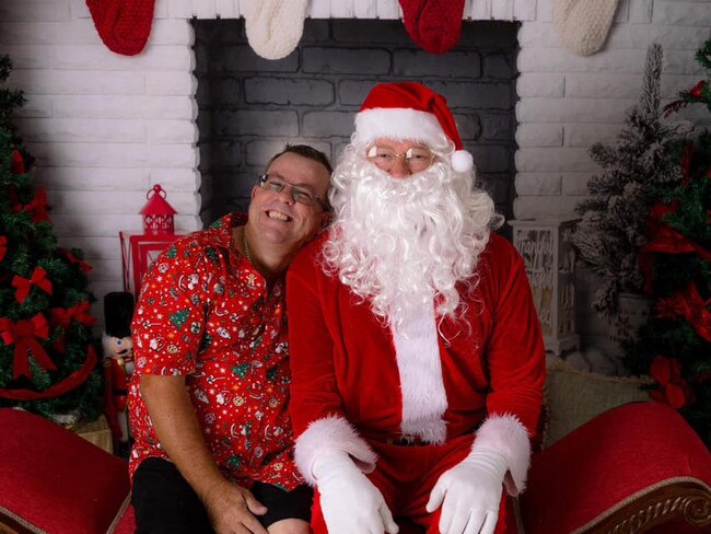 Chris Johnson with Santa: Studio Thirtytwo studio 2023 - Rockhampton. Sent in by Jodie Brady.
