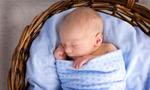 <p><b>A long, arduous labour = baby boy</b></p>
<p>It’s true – science has proven that boys give their mothers more grief during labour than girls. A 2003 Irish study found that women who give birth to baby boys are more likely to run into complications during labour, resulting in a higher number of emergency caesareans.</p> 
<p>Why? The study suggests that this is because boys are generally larger and heavier at birth than girls – and they have bigger heads.</p>