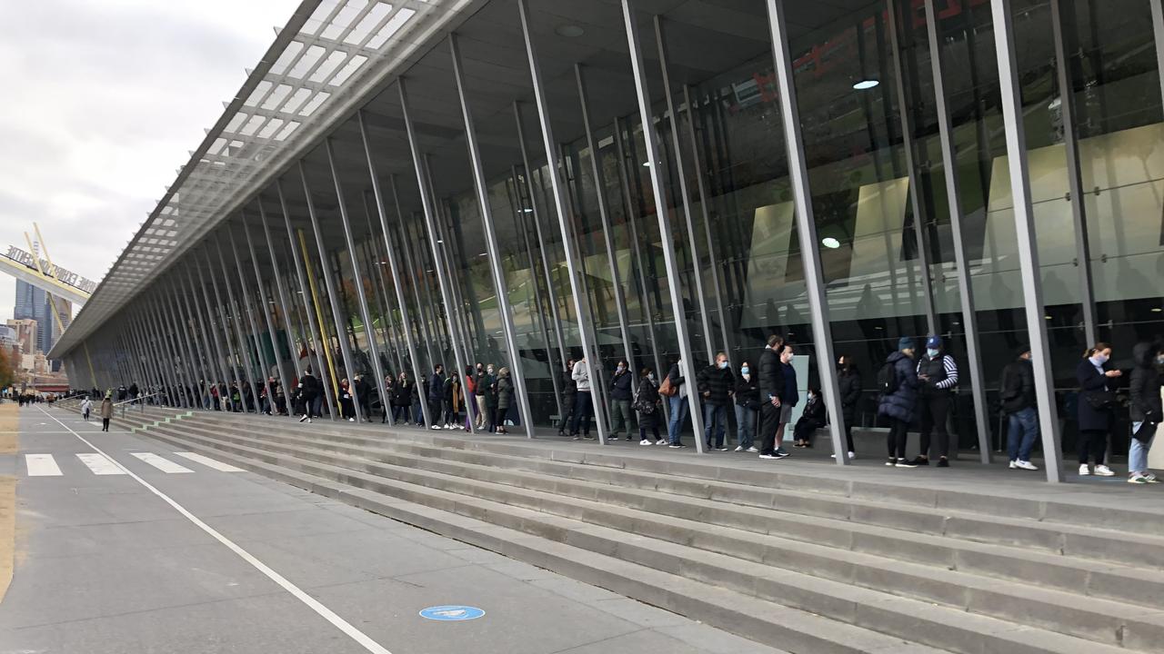 A seven-hour wait is facing Melburnians trying to get the Pfizer vaccine at the Melbourne Convention and Exhibition Centre.