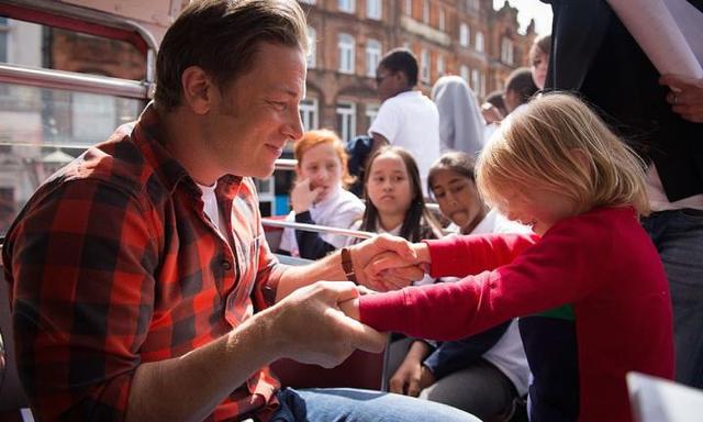 Jamie Oliver's tech-safety message to parents makes a lot of sense