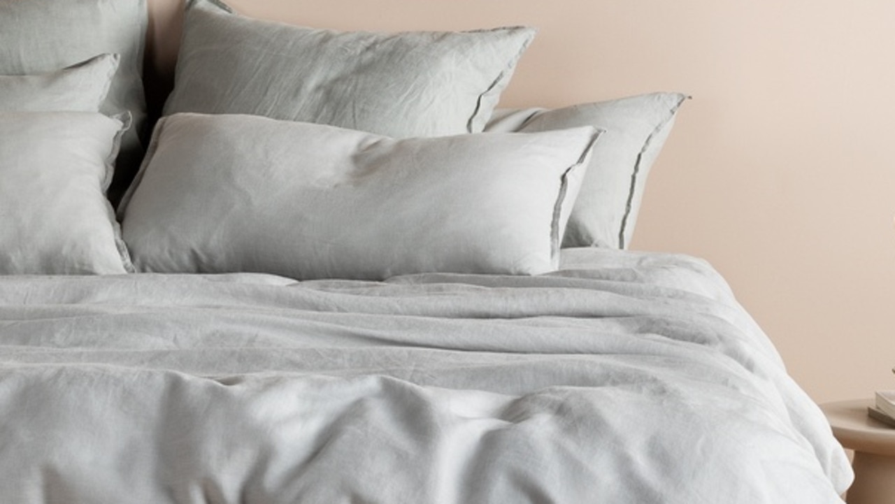 10 Best Linen Sheets & Sheet Sets For Your Bed In 2023 | news.com.au ...