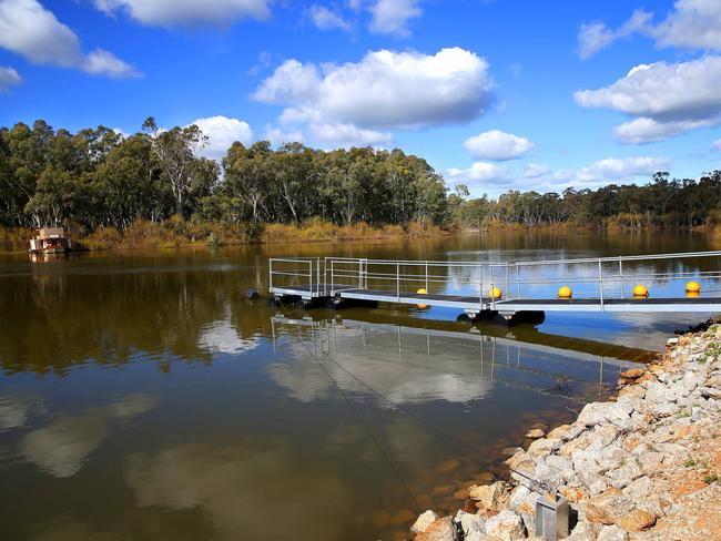 Murray River at Torrumbarry. 26/08/19. The river is flowing well at the momentPicture: ANDY ROGERS