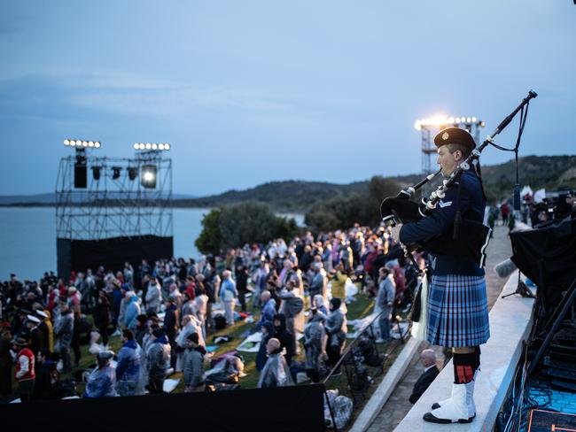 A man plays a bagpipe as Australians and New Zealanders attend the Dawn service at Anzac Cove in commemoration of the 108th anniversary of Canakkale Land Battles on Gallipoli Peninsula. Picture: Cem Tekkesinoglu/Anadolu Agency via Getty Images