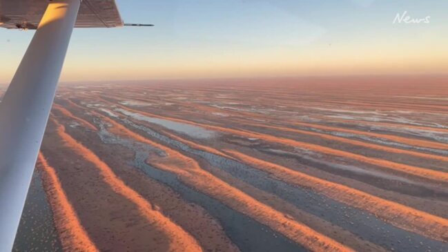 Eyre Creek flooding towards Lake Eyre