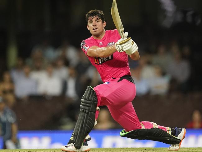 SYDNEY, AUSTRALIA - JANUARY 20: Moises Henriques of the Sixers bats during the Big Bash League match between the Sydney Sixers and the Melbourne Stars at Sydney Cricket Ground on January 20, 2020 in Sydney, Australia. (Photo by Mark Evans/Getty Images)