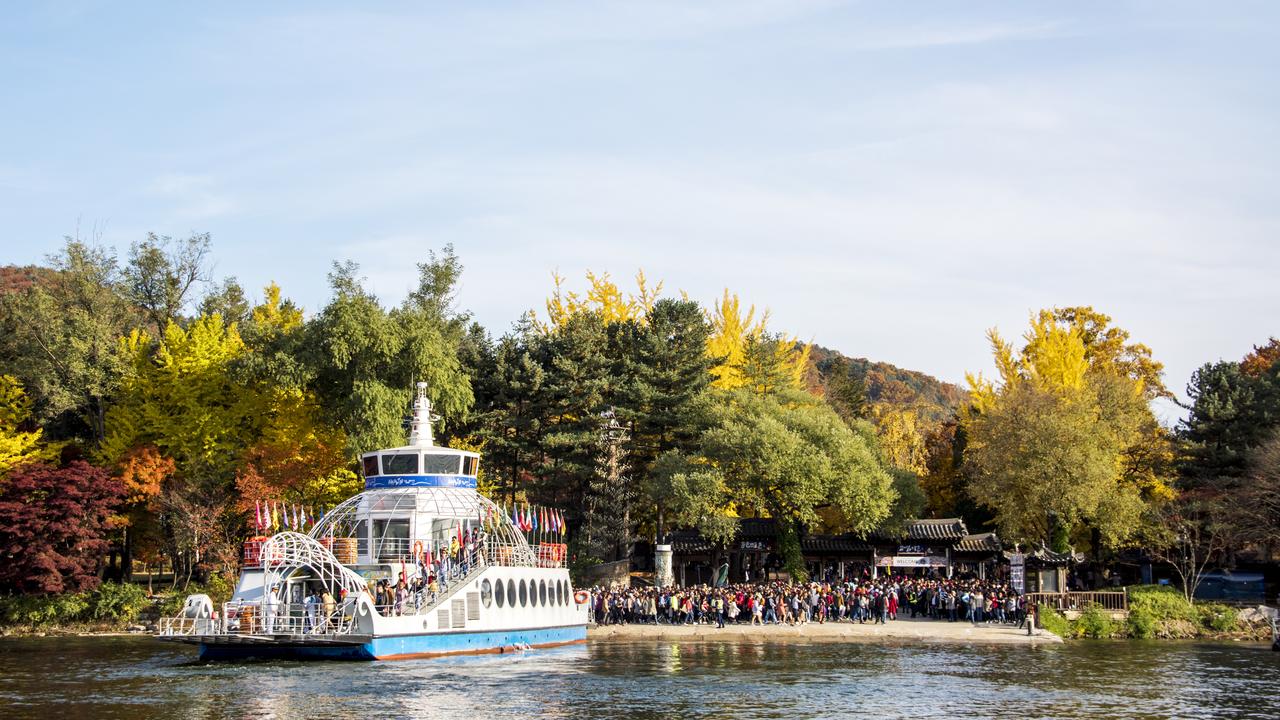 The ferry to Nami Island.