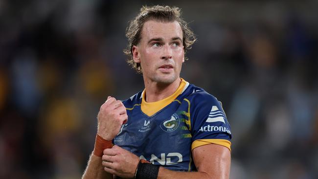 SYDNEY, AUSTRALIA - MARCH 10: Clinton Gutherson of the Eels looks dejected after the round two NRL match between the Parramatta Eels and the Cronulla Sharks at CommBank Stadium on March 10, 2023 in Sydney, Australia. (Photo by Mark Kolbe/Getty Images)