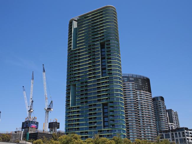 A number of cranes next to the Opal Tower building. Picture: Toby Zerna