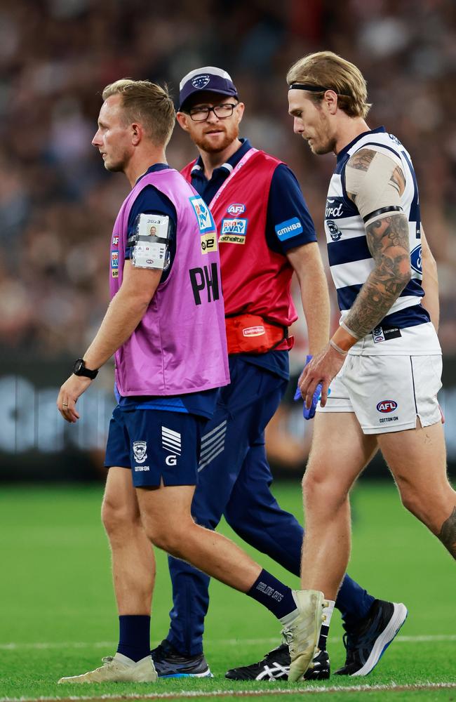 Tom Stewart leaves the field on Friday night. Picture: Dylan Burns/AFL Photos via Getty Images