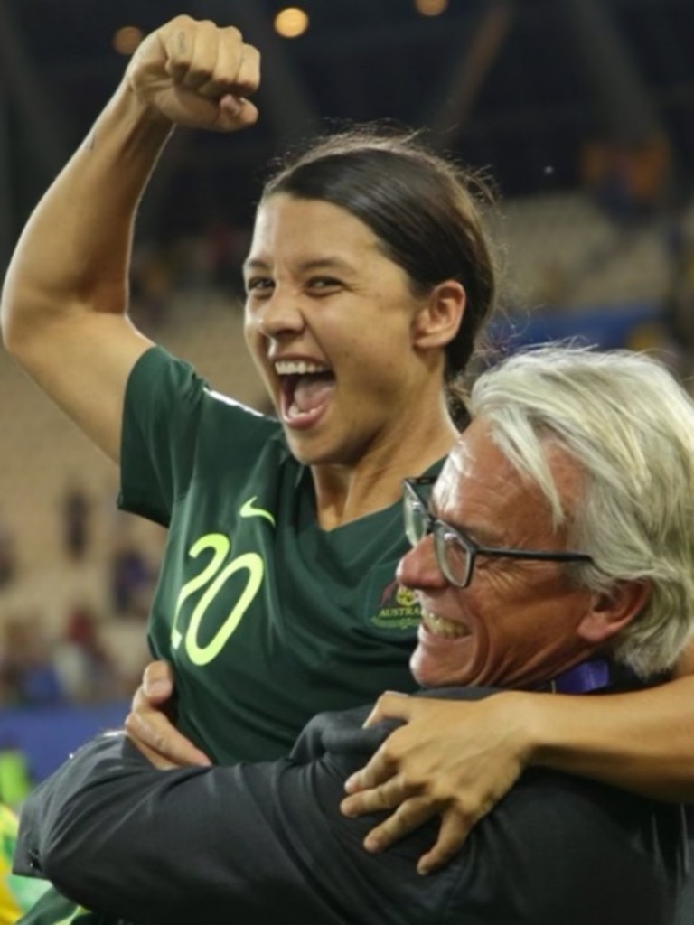 Sam Kerr with David Gallop.