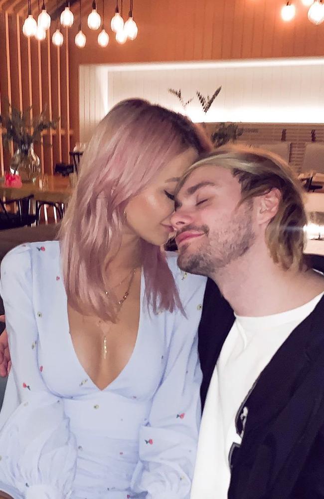 Crystal Leigh posted this loved-up photo with Michael Clifford to urge people to try out the vegan restaurant. Picture: Instagram/@crystalleigh