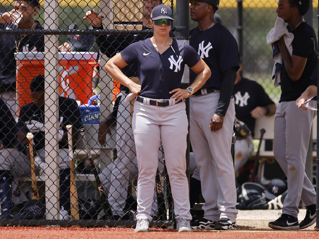 Rachel Balkovec cheered in debut managing Yankees affiliate