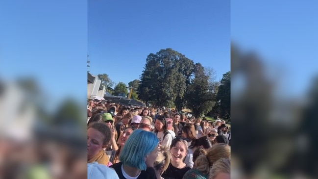 Line chaos at Harry Styles concert in Perth 
