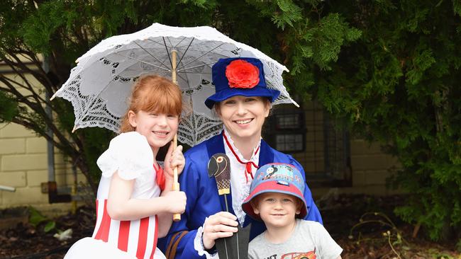 Mary Poppins Festival 2019 – 5yo Chloe, Meg and 3yo Chloe Deane.