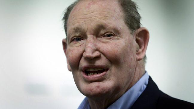 Woman claims Kerry Packer tipped her $75k