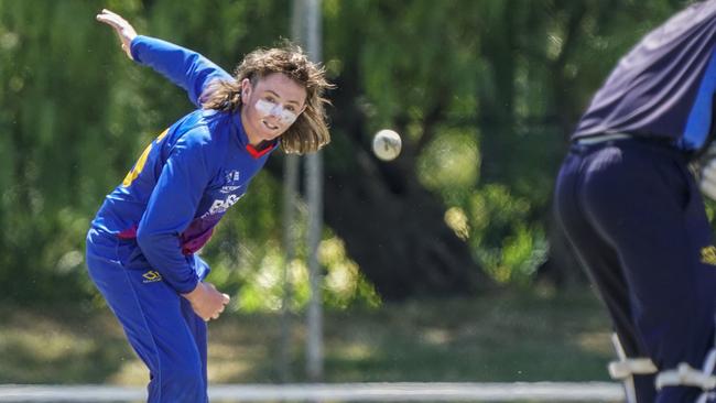 Dowling Shield: Sam Gove bowling for Frankston Peninsula. Picture: Valeriu Campan